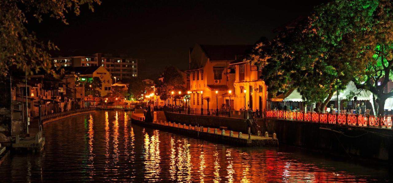 Hotel Cozy Riverside